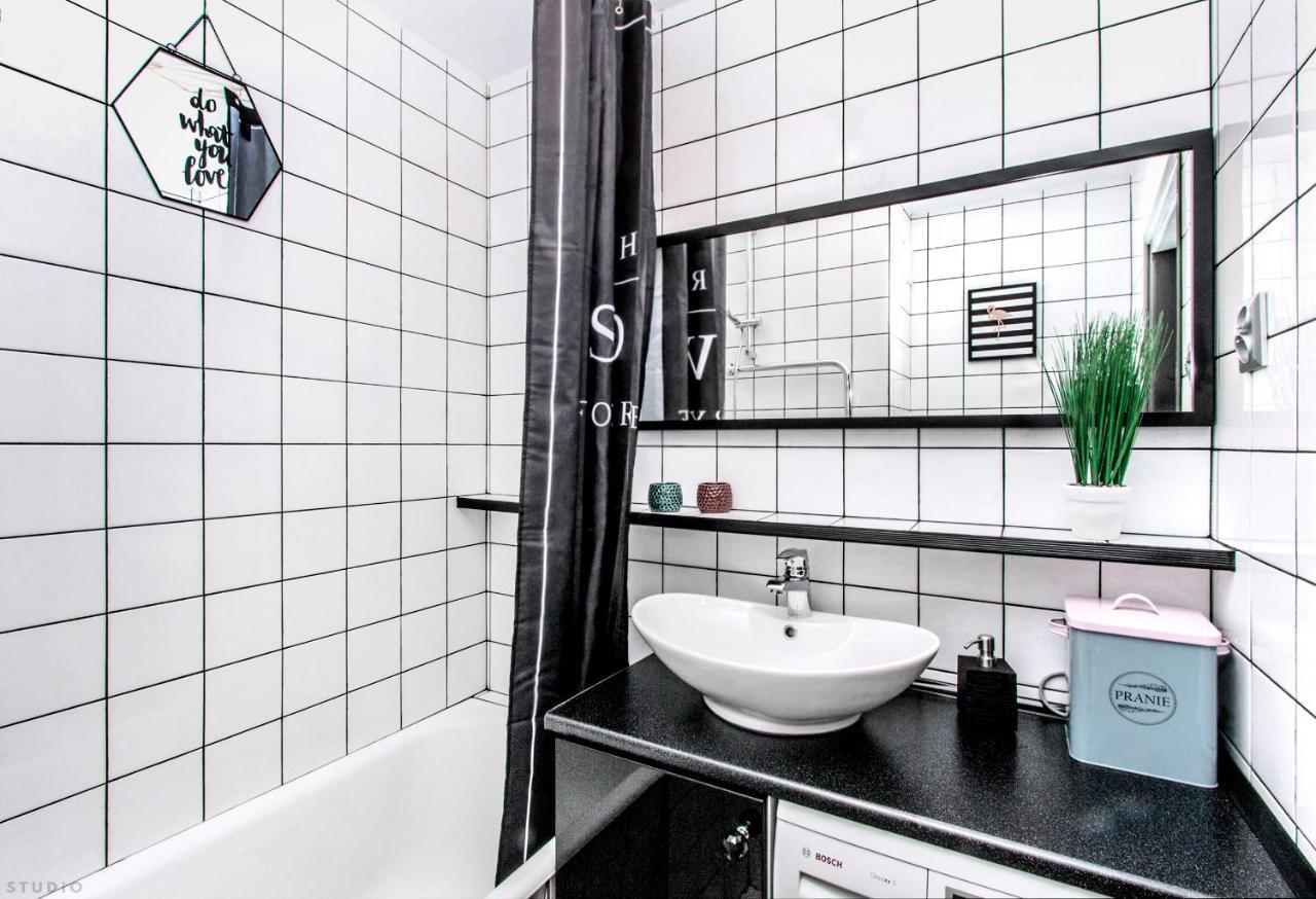 Clicktheflat Hoza Street Apart Rooms Varsóvia Exterior foto